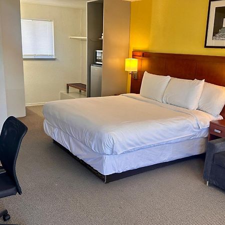 Lakeshore Inn Water Front モーゼスレイク エクステリア 写真